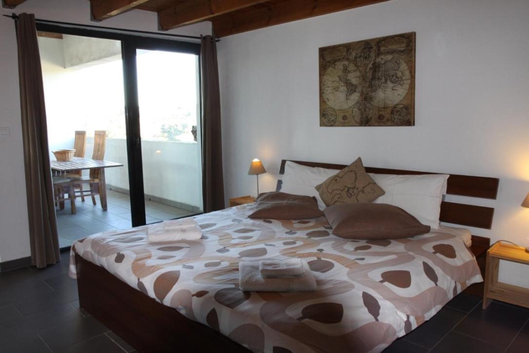 Appartamento Domaine de Cazaban Villegailhenc Esterno foto
